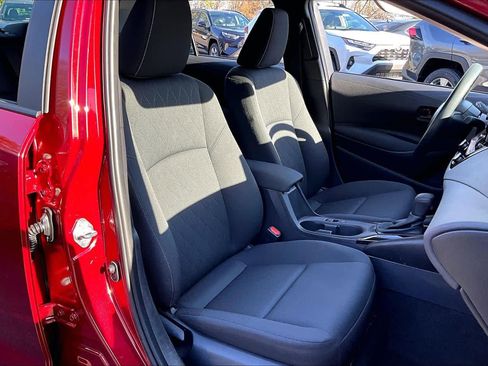 Certified 2025 Toyota Corolla LE image 8