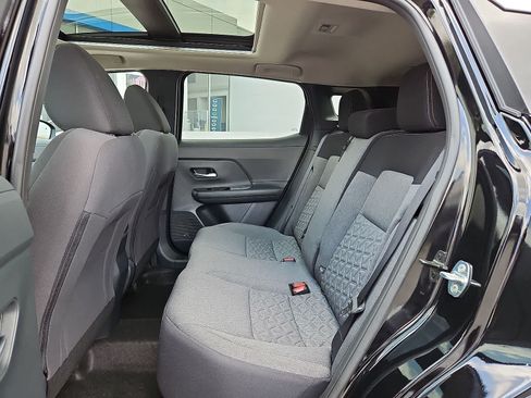 Used 2026 Nissan Kicks SV w/ SV Premium Package FWD image 29