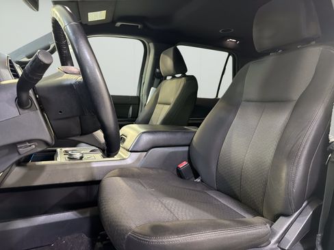 Used 2021 Ford Expedition XLT RWD image 9