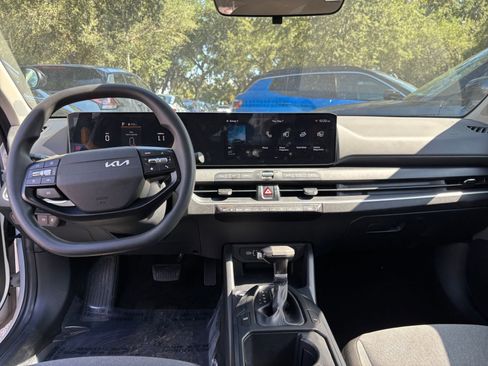 Used 2025 Kia K4 FWD image 34