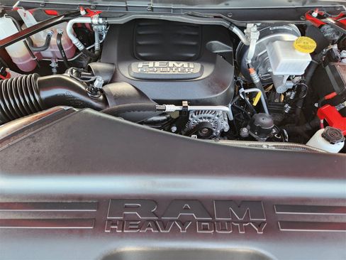 Used 2024 RAM 2500 Big Horn w/ Sport Appearance Package image 42