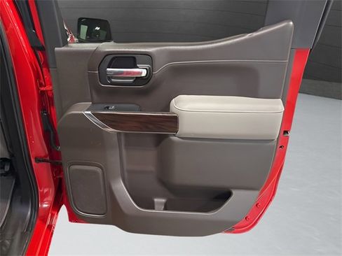 Used 2021 GMC Sierra 1500 SLT image 30