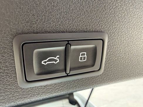 Used 2017 Audi A4 2.0T allroad Premium Plus w/ Technology Package image 36