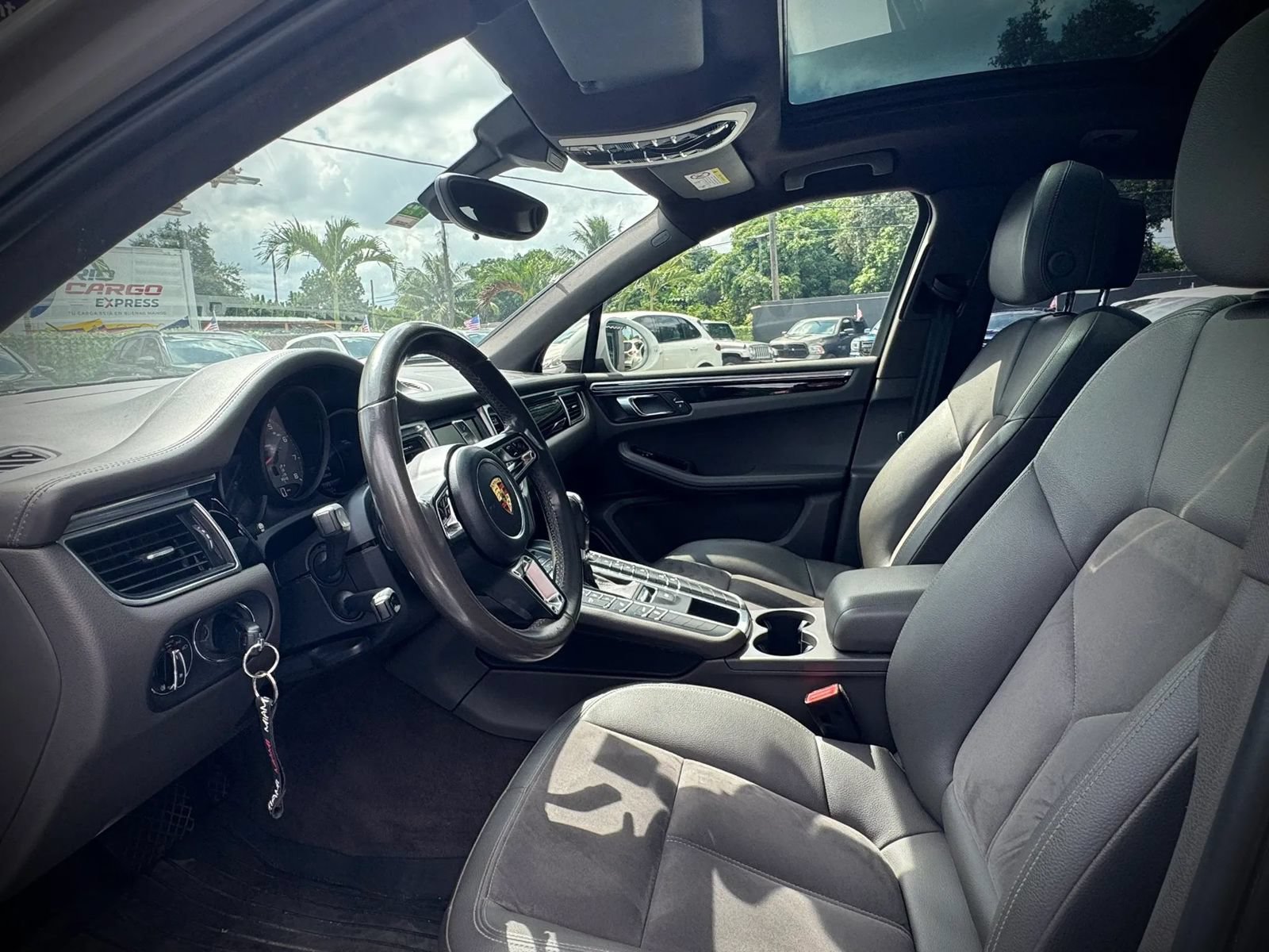 Used 2016 Porsche Macan S AWD/4WD image 37