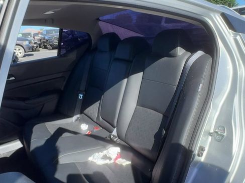 Used 2023 Nissan Altima 2.5 SL AWD/4WD image 12