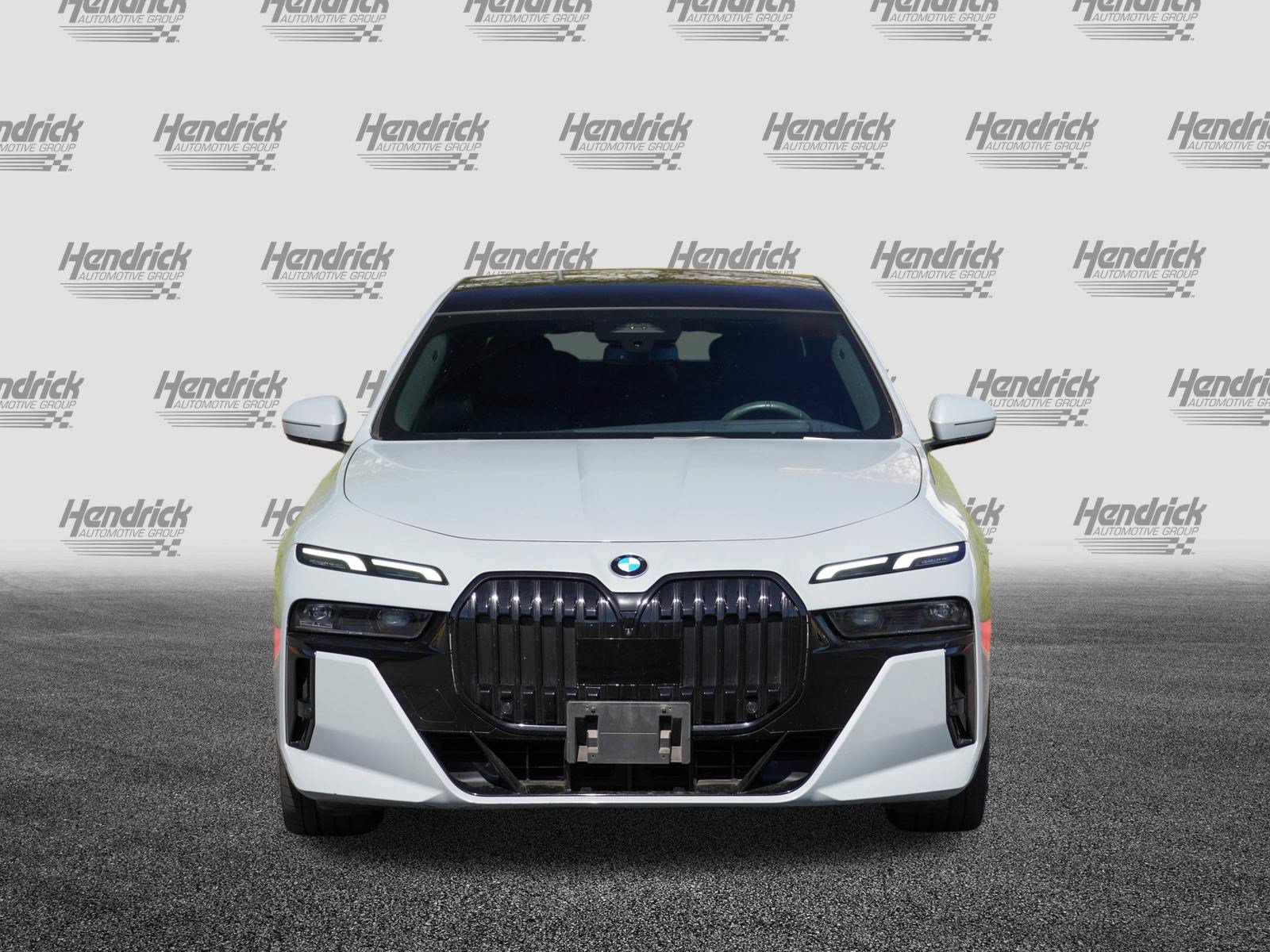 Certified 2023 BMW 740i w/ Parking Assistance Package RWD image 3