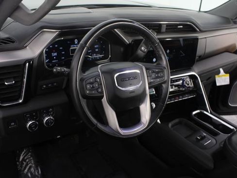 Used 2025 GMC Sierra 3500 Denali w/ Denali Reserve Package image 11