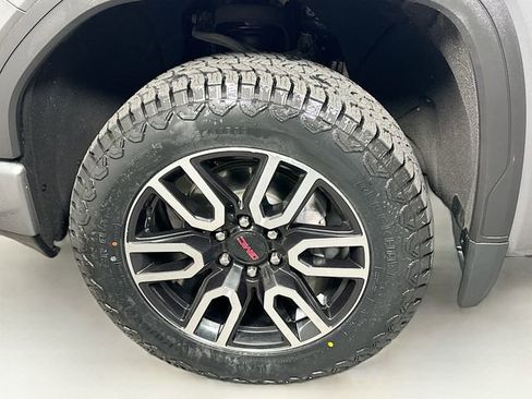 Certified 2021 GMC Sierra 1500 AT4 w/ AT4 Preferred Package image 34