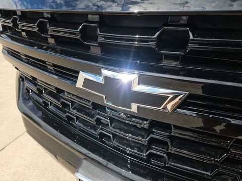 Used 2024 Chevrolet Tahoe Z71 w/ Luxury Package image 29