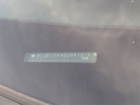 Used 2013 Toyota Camry SE image 12