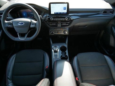 Used 2025 Ford Escape ST-Line AWD/4WD image 14
