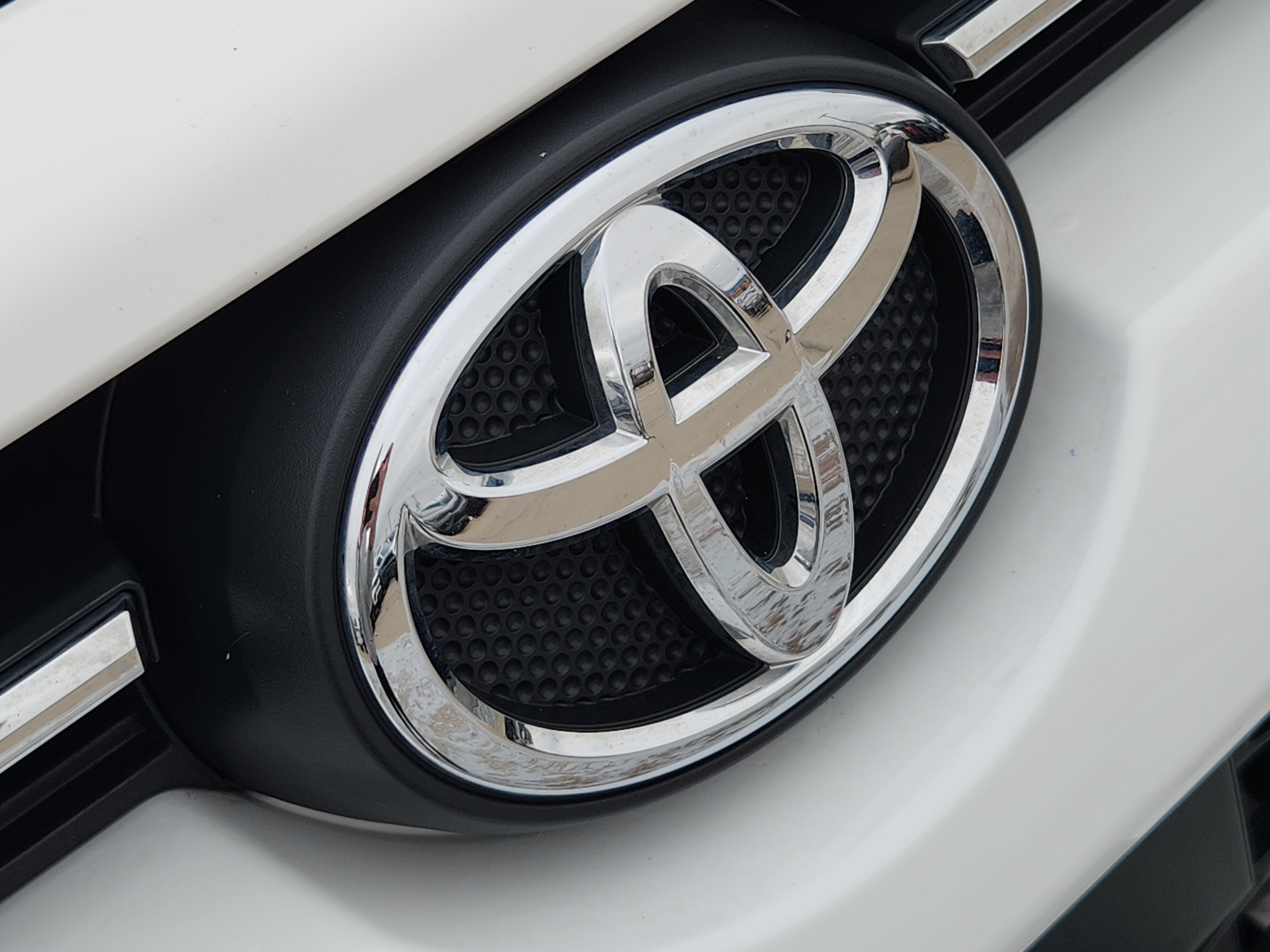 Used 2024 Toyota 4Runner SR5 Premium AWD/4WD image 12