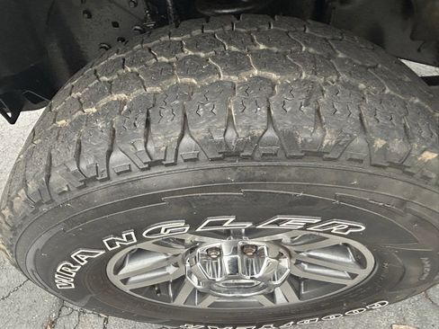 Used 2017 Ford F350 XLT image 4