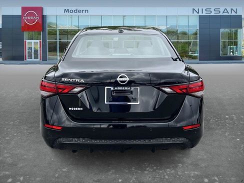 Certified 2025 Nissan Sentra SV FWD image 6