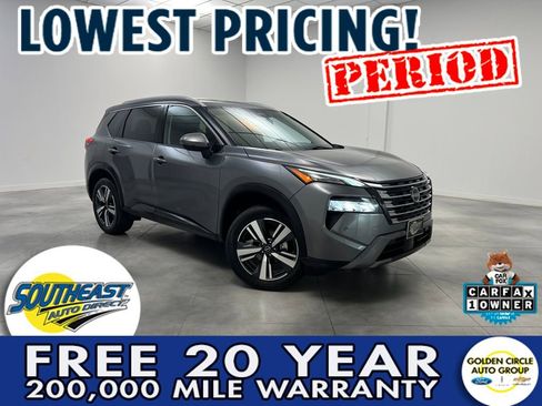 Used 2025 Nissan Rogue SL FWD image 1