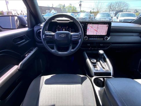 Used 2023 Chevrolet Colorado Trail Boss w/ Technology Package AWD/4WD image 6