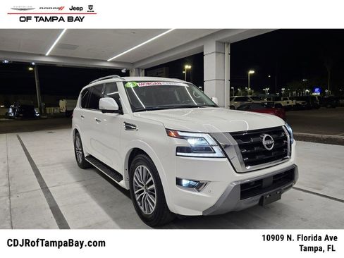 Used 2023 Nissan Armada SL w/ Captain's Chairs Package image 1