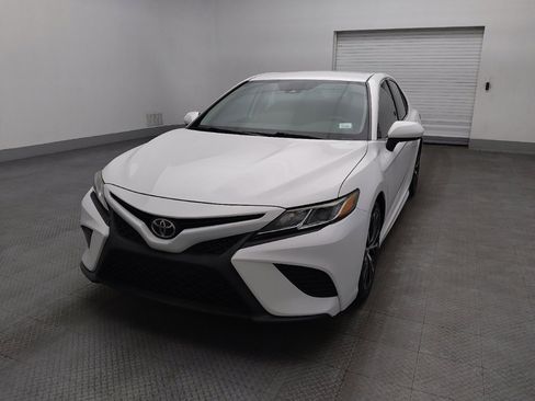 Used 2019 Toyota Camry SE image 15