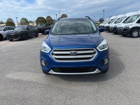 Used 2017 Ford Escape SE w/ Equipment Group 201A AWD/4WD image 8