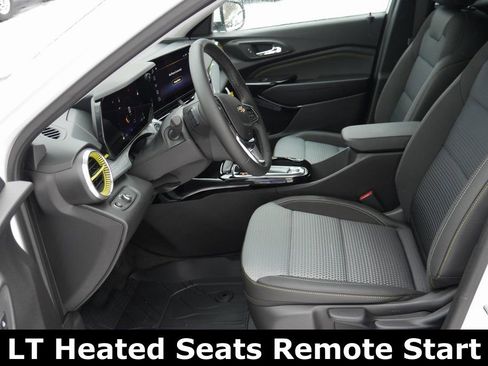 New 2026 Chevrolet Trax LT w/ Driver Confidence Package image 8