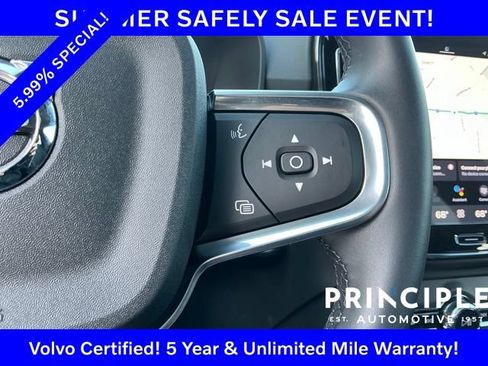 Certified 2025 Volvo XC40 B5 Ultra AWD/4WD image 24