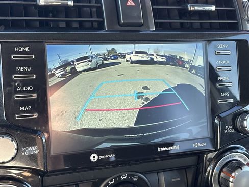 Used 2024 Toyota 4Runner TRD Off-Road Premium image 16