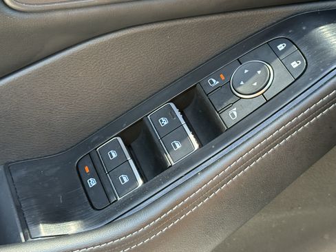 Used 2024 Nissan Rogue SL w/ SL Premium Package FWD image 27