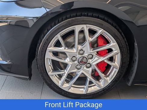Certified 2025 Chevrolet Corvette Stingray Premium Cpe w/ Z51 Performance Package RWD image 4