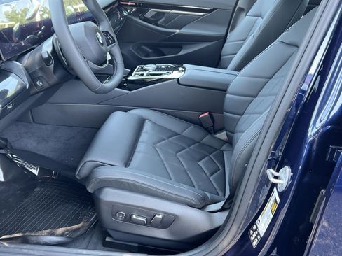 New 2026 BMW 530i xDrive w/ Premium Package AWD/4WD image 10