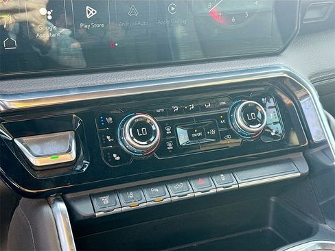 Used 2024 GMC Sierra 3500 Denali w/ Denali Reserve Package image 19