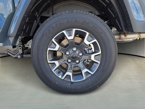 New 2026 Jeep Gladiator Sport image 6