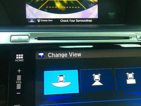 Used 2017 Honda Accord Touring image 12