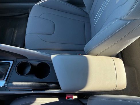 Used 2023 Hyundai Elantra SEL w/ Cargo Package image 31