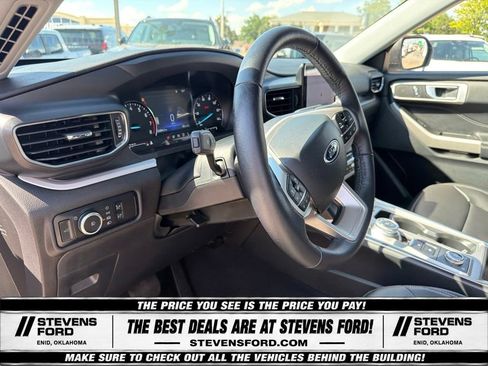 Used 2023 Ford Explorer XLT w/ Equipment Group 202A AWD/4WD image 23