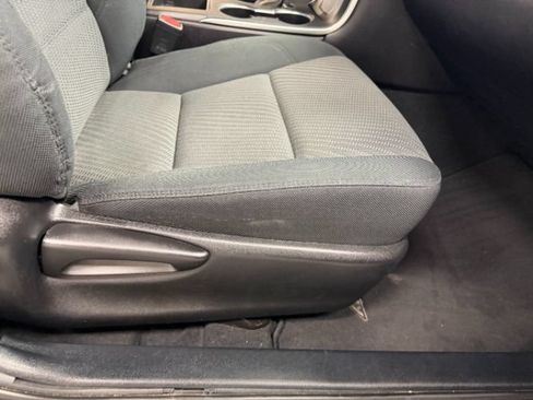 Used 2016 Toyota Camry LE FWD image 26