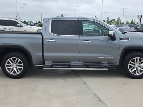 Used 2021 GMC Sierra 1500 SLT w/ SLT Premium Plus Package AWD/4WD image 8