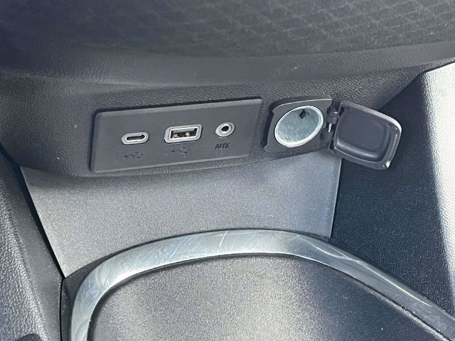Used 2025 Chevrolet Malibu LT FWD image 11