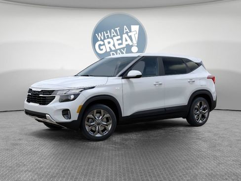 New 2026 Kia Seltos LX AWD/4WD image 3