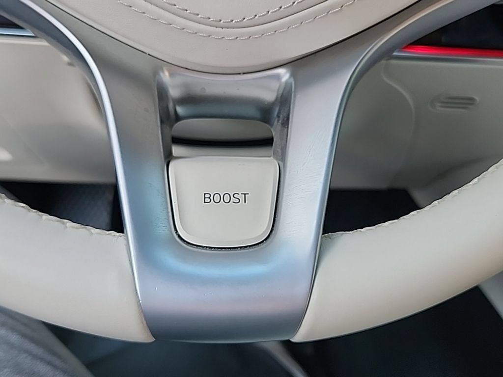 Used 2023 Genesis Electrified GV70 AWD/4WD image 11