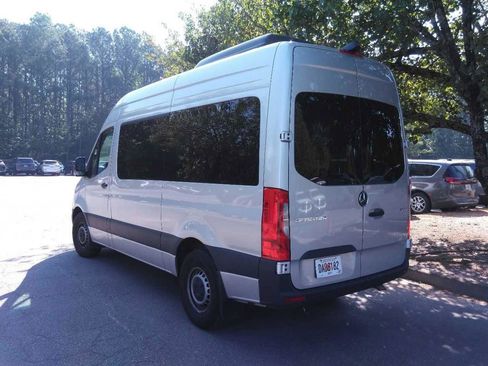 Used 2024 Mercedes-Benz Sprinter 2500 image 5