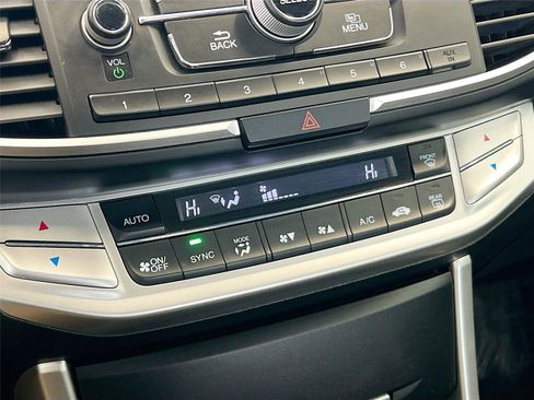 Used 2015 Honda Accord LX image 9