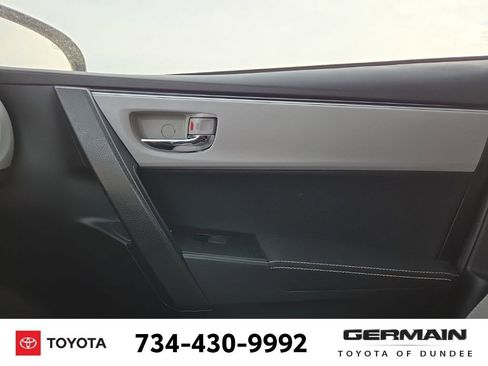 Used 2018 Toyota Corolla LE image 36