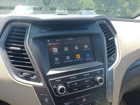 Used 2017 Hyundai Santa Fe Sport image 11