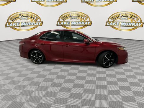 Used 2018 Toyota Camry XSE FWD image 4