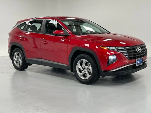 Certified 2023 Hyundai Tucson SE image 5