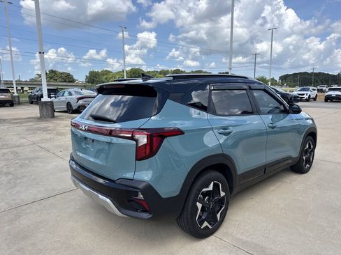 Certified 2025 Kia Seltos S FWD image 18