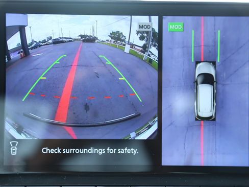 Used 2023 Nissan Rogue SL w/ SL Premium Package image 16