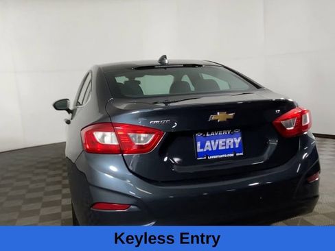 Used 2017 Chevrolet Cruze LT w/ Convenience Package image 10
