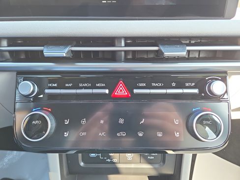 New 2026 Hyundai Tucson Limited image 28