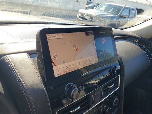 Used 2024 INFINITI QX80 Luxe image 19